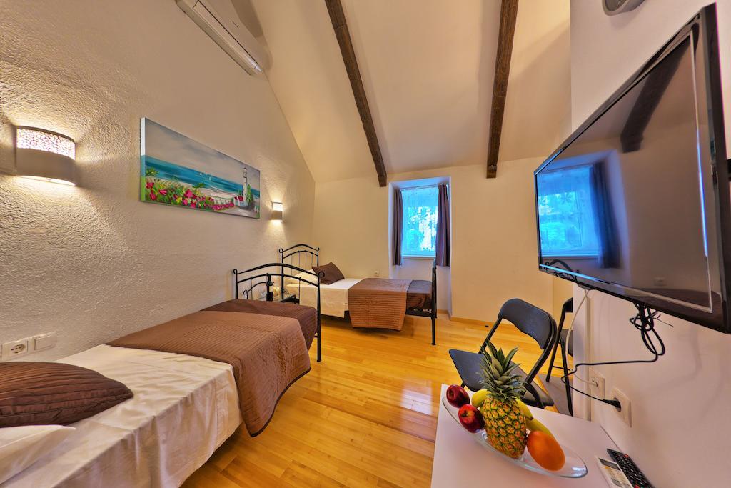 Studio Sime Apartment Split Cameră foto